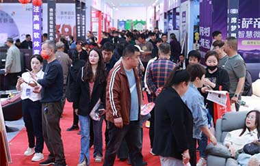 山西家装展会现场展商云集推出优惠吸引观众
